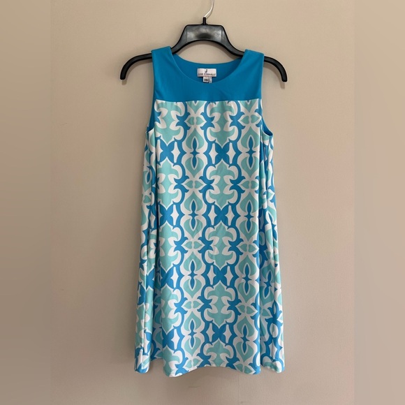 Jude Connally Molly Print Sleeveless Performance Shift Dress in Blue / White, XS - Picture 1 of 7